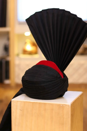 Black Aitchison Kulla